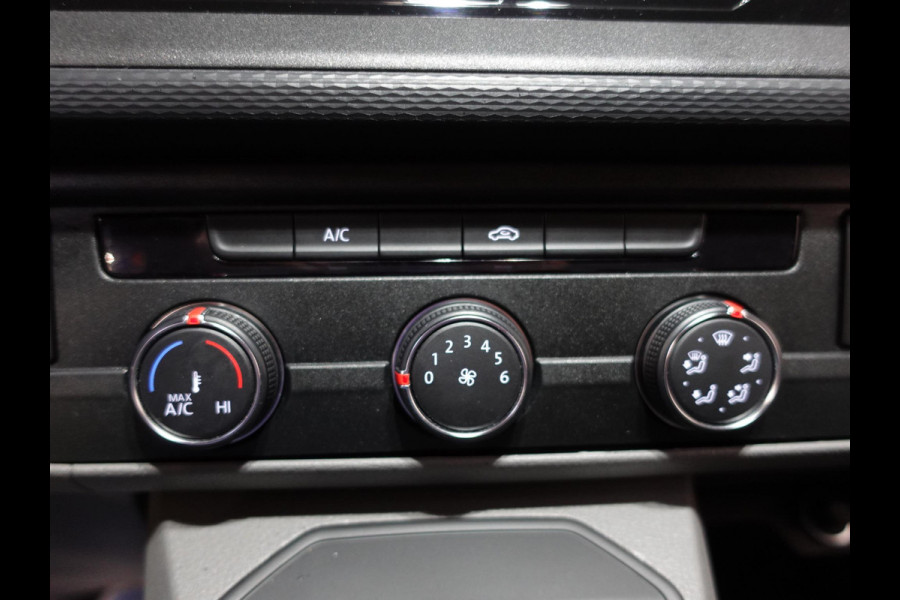 Volkswagen Transporter 150pk Automaat L2H1 High line Airco Cruise Navi Parkeersensoren