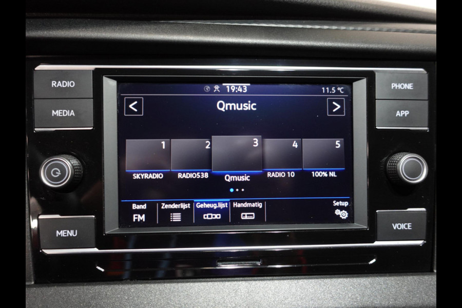 Volkswagen Transporter 150pk Automaat L2H1 High line Airco Cruise Navi Parkeersensoren
