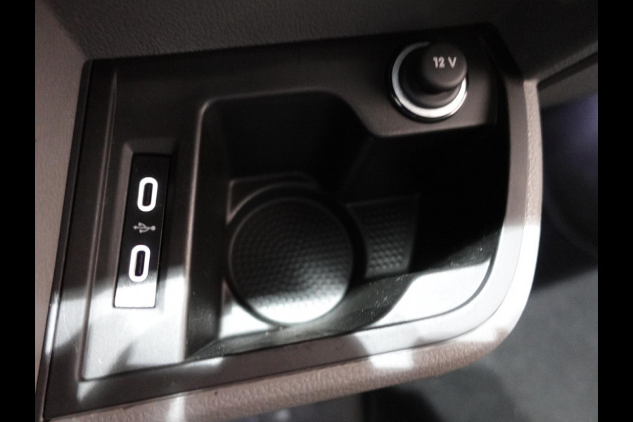 Volkswagen Transporter 150pk Automaat L2H1 High line Airco Cruise Navi Parkeersensoren