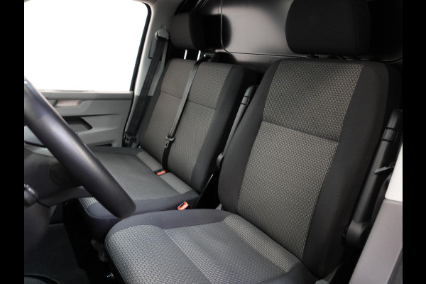 Volkswagen Transporter 150pk Automaat L2H1 High line Airco Cruise Navi Parkeersensoren