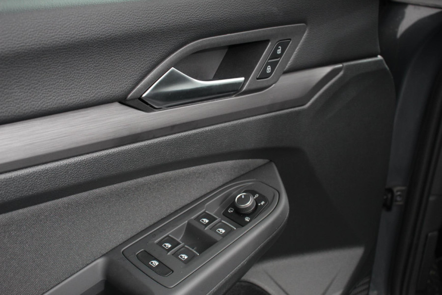 Volkswagen Golf 1.5 eTSI 150pk DSG Style Demo! | Navigatie | Climate control | Camera | PDSC | DAB | Led | Adaptive Cruise control