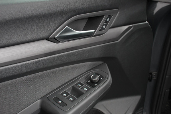 Volkswagen Golf 1.5 eTSI 150pk DSG Style Demo! | Navigatie | Climate control | Camera | PDSC | DAB | Led | Adaptive Cruise control