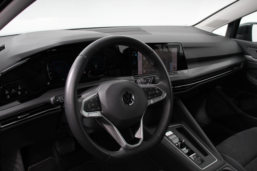 Volkswagen Golf 1.5 eTSI 150pk DSG Style Demo! | Navigatie | Climate control | Camera | PDSC | DAB | Led | Adaptive Cruise control