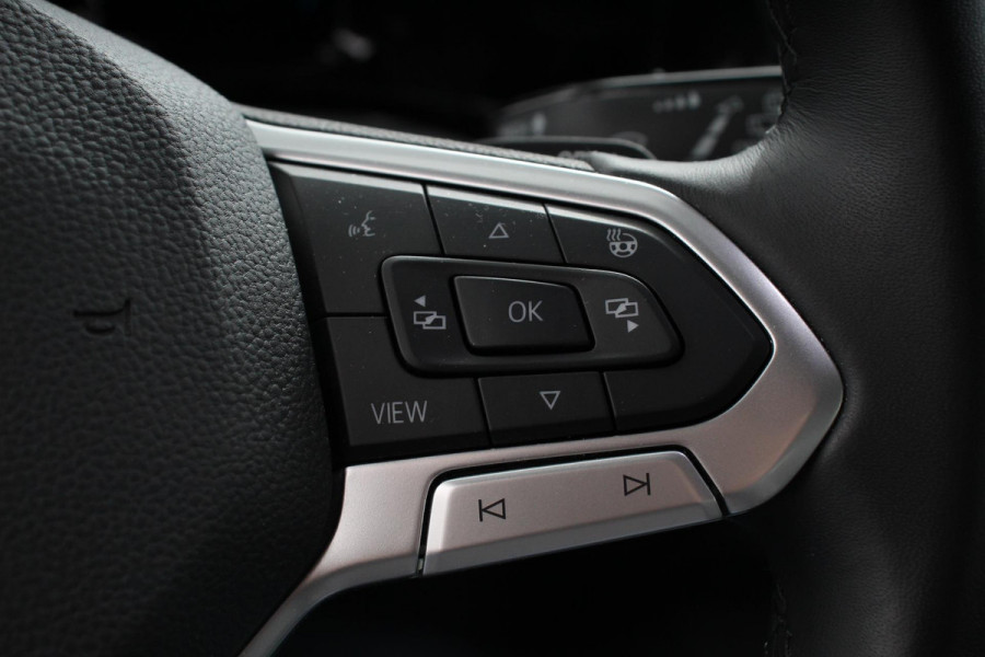 Volkswagen Golf 1.5 eTSI 150pk DSG Style Demo! | Navigatie | Climate control | Camera | PDSC | DAB | Led | Adaptive Cruise control