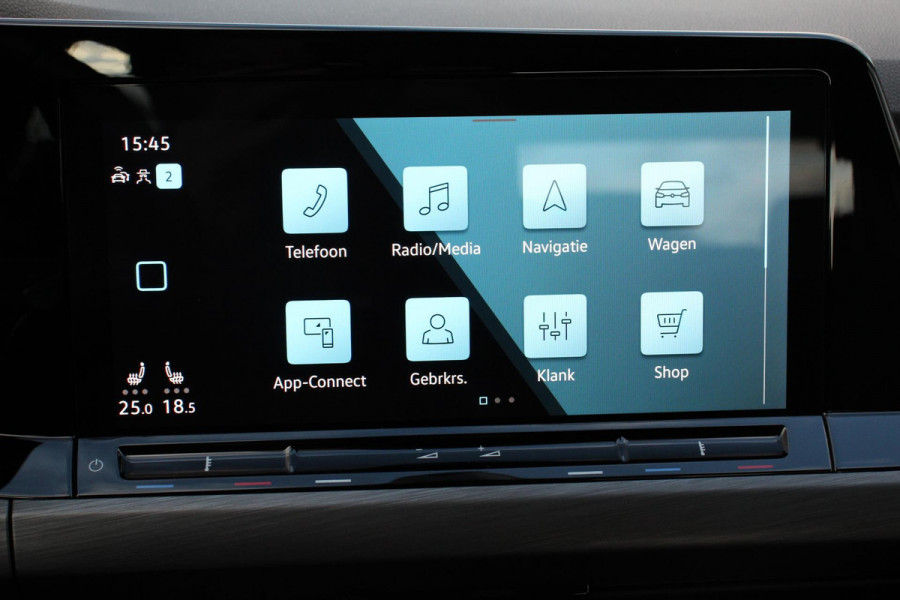 Volkswagen Golf 1.5 eTSI 150pk DSG Style Demo! | Navigatie | Climate control | Camera | PDSC | DAB | Led | Adaptive Cruise control
