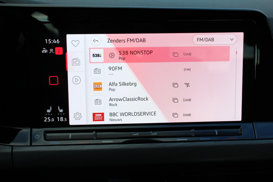 Volkswagen Golf 1.5 eTSI 150pk DSG Style Demo! | Navigatie | Climate control | Camera | PDSC | DAB | Led | Adaptive Cruise control