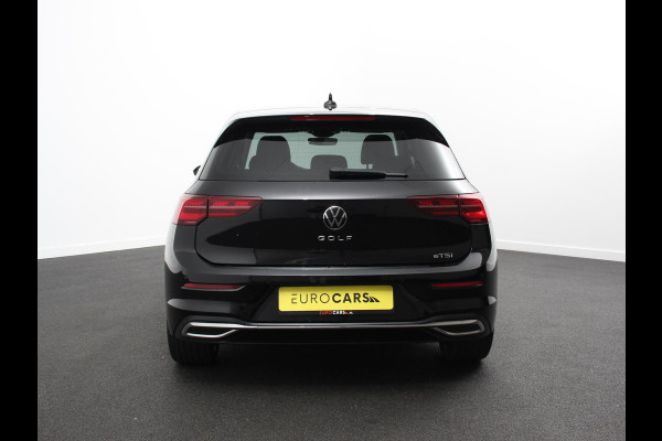 Volkswagen Golf 1.5 eTSI 150pk DSG Style Climate control Adaptive cruise control Navigatie LED Sfeerverlichting Voorstoelen verwarmd Apple Carplay/ Android Auto Lichtmetalen Velgen