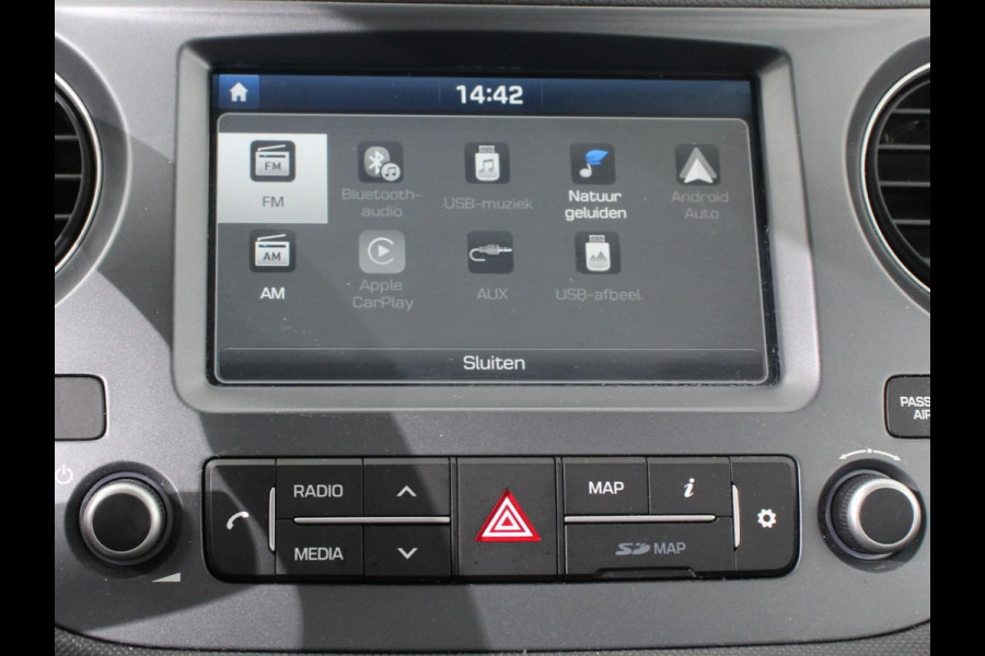 Hyundai i10 1.0i Comfort Airco Cruise control Navigatie Lichtmetalen velgen Radio Apple Carplay/ Android auto