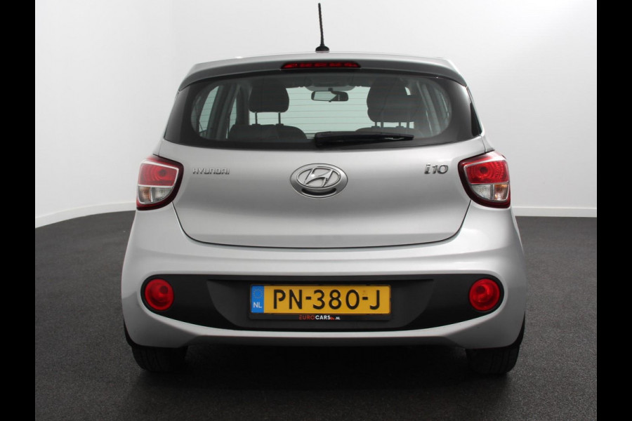 Hyundai i10 1.0i Comfort Airco Cruise control Navigatie Lichtmetalen velgen Radio Apple Carplay/ Android auto