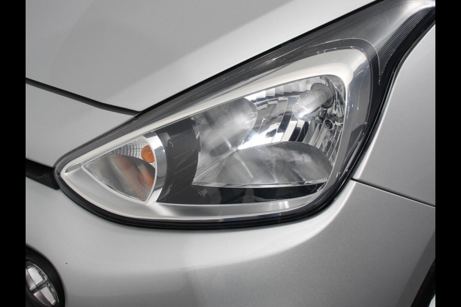 Hyundai i10 1.0i Comfort Airco Cruise control Navigatie Lichtmetalen velgen Radio Apple Carplay/ Android auto