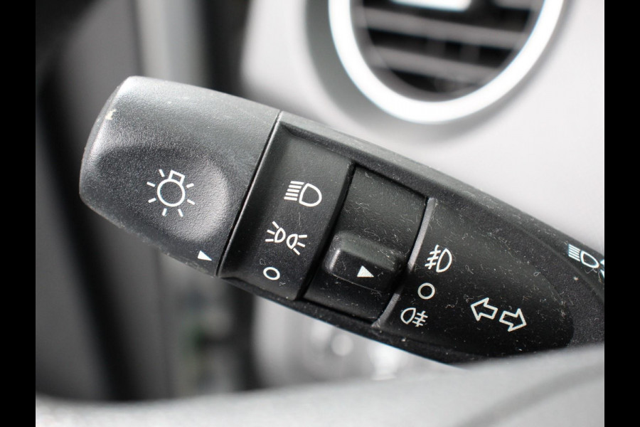 Hyundai i10 1.0i Comfort Airco Cruise control Navigatie Lichtmetalen velgen Radio Apple Carplay/ Android auto