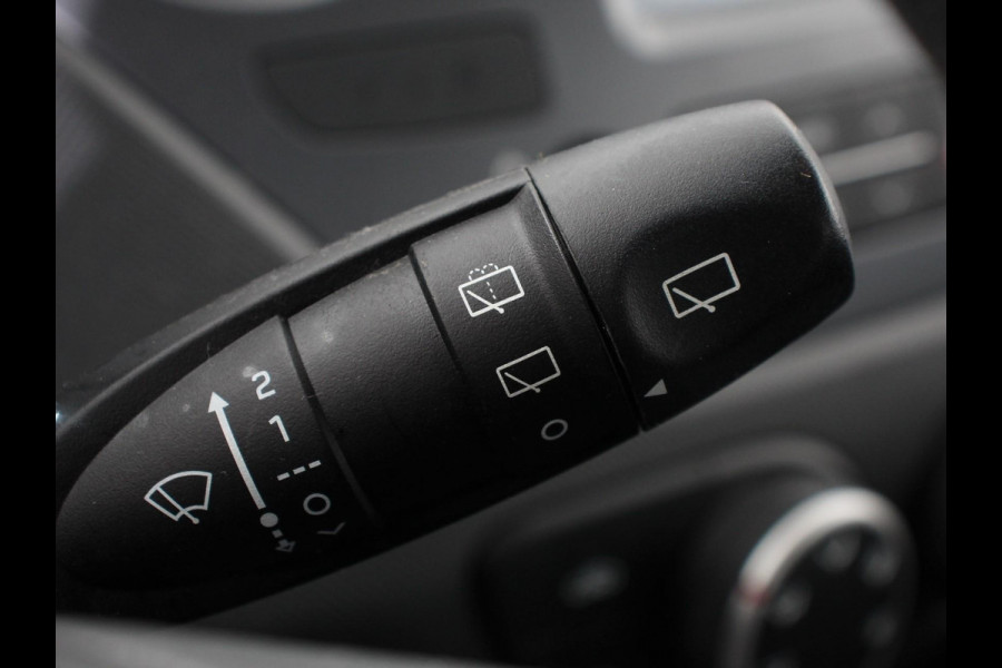 Hyundai i10 1.0i Comfort Airco Cruise control Navigatie Lichtmetalen velgen Radio Apple Carplay/ Android auto
