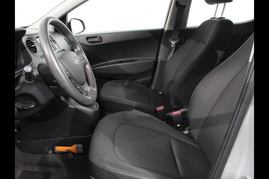 Hyundai i10 1.0i Comfort Airco Cruise control Navigatie Lichtmetalen velgen Radio Apple Carplay/ Android auto