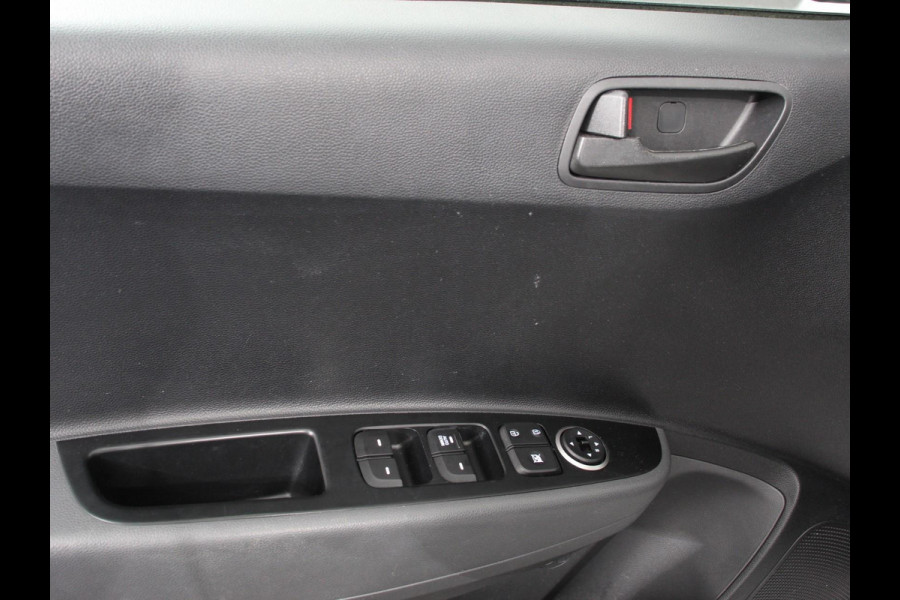 Hyundai i10 1.0i Comfort Airco Cruise control Navigatie Lichtmetalen velgen Radio Apple Carplay/ Android auto