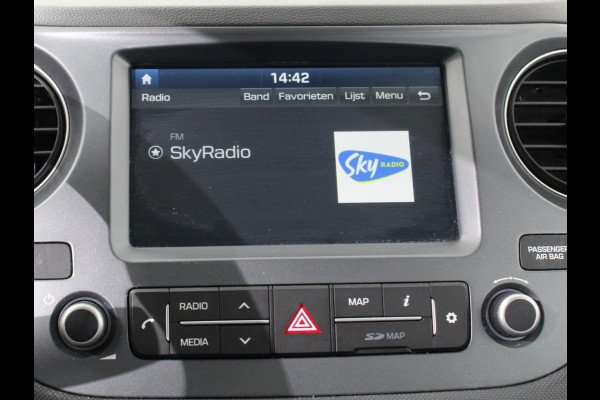 Hyundai i10 1.0i Comfort Airco Cruise control Navigatie Lichtmetalen velgen Radio Apple Carplay/ Android auto