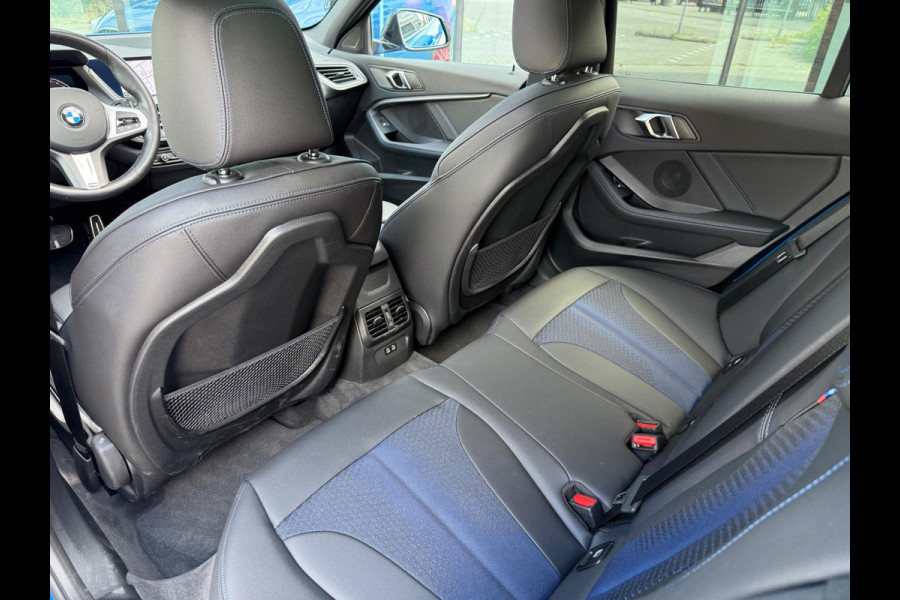 BMW 1-serie 118i - M pakket - Automaat - Panodak - Navi - Org.NL