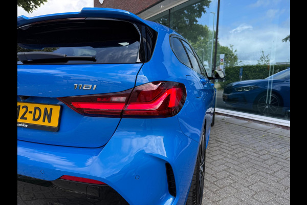 BMW 1-serie 118i - M pakket - Automaat - Panodak - Navi - Org.NL