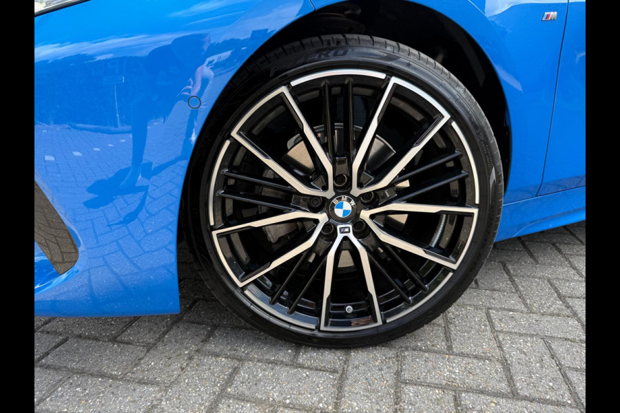 BMW 1-serie 118i - M pakket - Automaat - Panodak - Navi - Org.NL