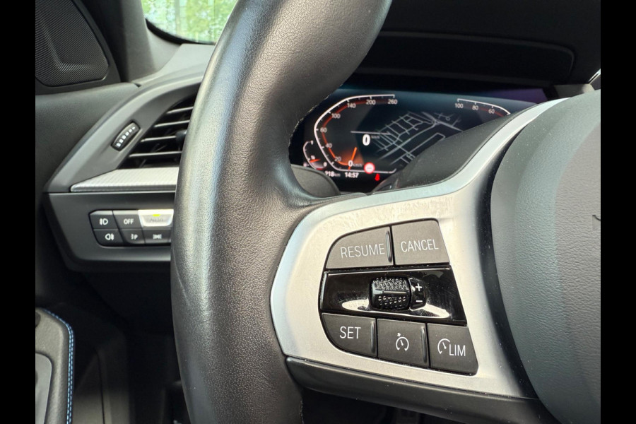 BMW 1-serie 118i - M pakket - Automaat - Panodak - Navi - Org.NL