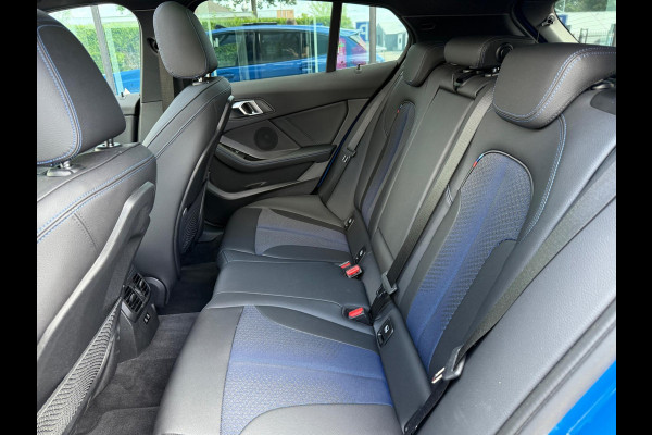 BMW 1-serie 118i - M pakket - Automaat - Panodak - Navi - Org.NL