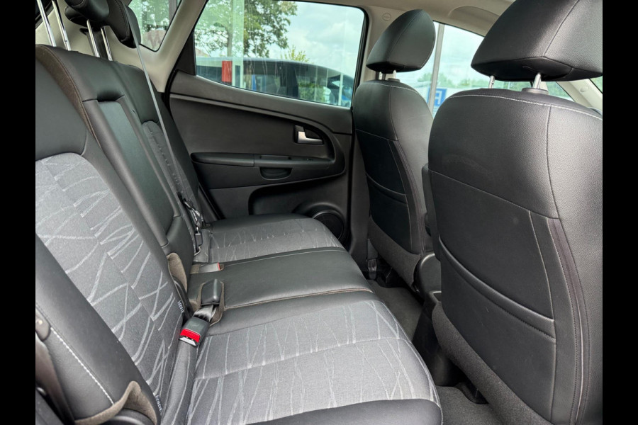 Kia Venga 1.4 CVVT Summer Edition - Navi - Camera - Schuif/panodak - Org.NL