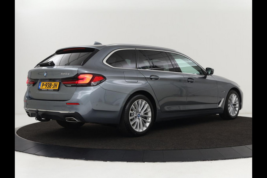 BMW 5 Serie 520e Business Edition Plus | Adaptive cruise | 360 Camera | Luxury Line | Trekhaak | Laserlight | Leder | Stoelverwarming | Live Cockpit | Navigatie | Keyless