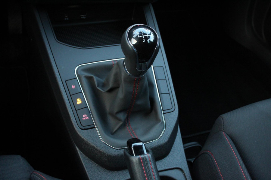 Seat Ibiza 1.0 TSI 116pk FR Climate Control Cruise Control Extra getint glas 17" Lichtmetalen Velgen