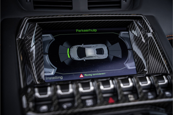 Lamborghini Aventador 6.5 V12 S - Roadster | Lift | Personam + Carbon Package | Sensonum
