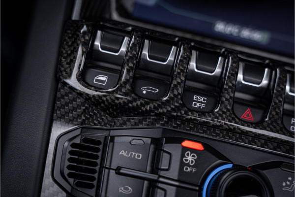 Lamborghini Aventador 6.5 V12 S - Roadster | Lift | Personam + Carbon Package | Sensonum
