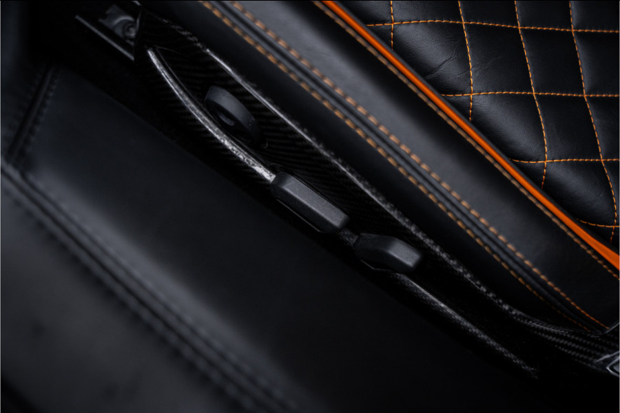 Lamborghini Aventador 6.5 V12 S - Roadster | Lift | Personam + Carbon Package | Sensonum