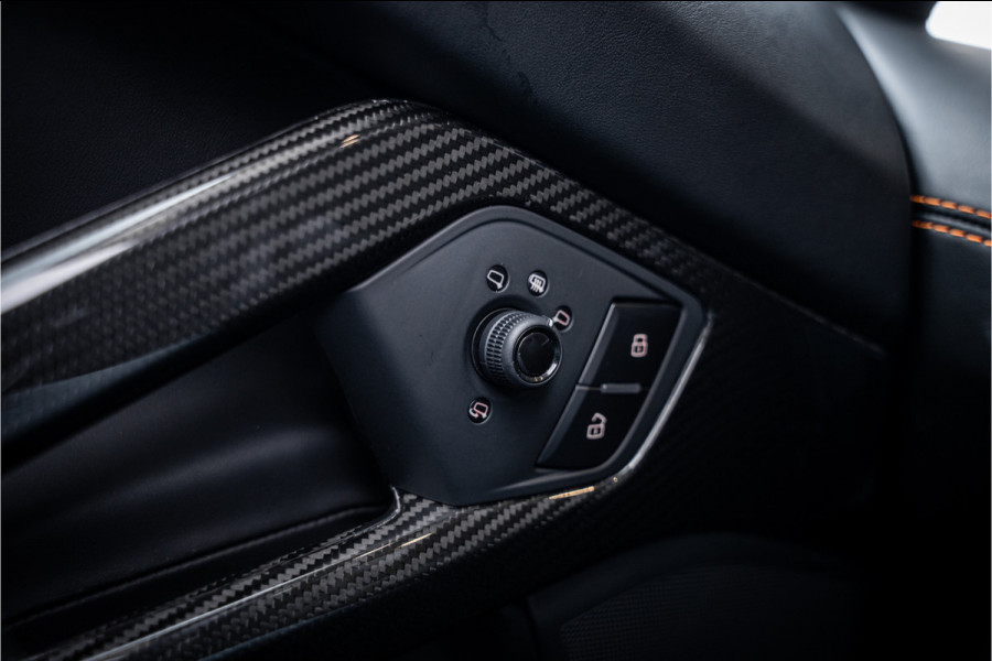 Lamborghini Aventador 6.5 V12 S - Roadster | Lift | Personam + Carbon Package | Sensonum