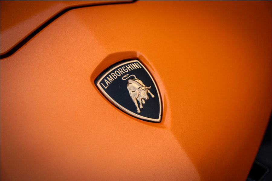 Lamborghini Aventador 6.5 V12 S - Roadster | Lift | Personam + Carbon Package | Sensonum