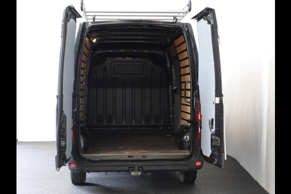Renault Master 135PK L2H2 Work Edition Airco Cruise Control Camera Navigatie Parkeersensoren Trekhaak