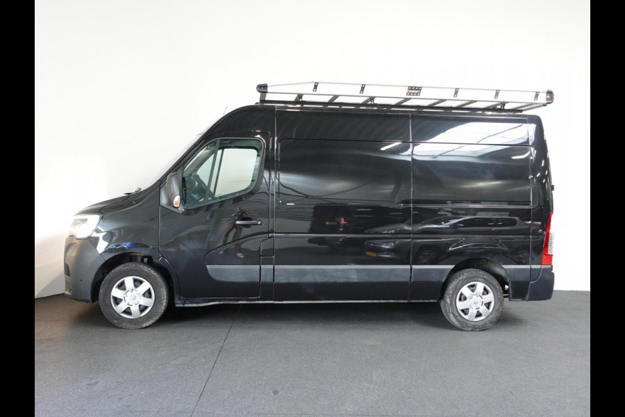 Renault Master 135PK L2H2 Work Edition Airco Cruise Control Camera Navigatie Parkeersensoren Trekhaak