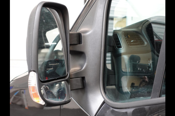 Renault Master 135PK L2H2 Work Edition Airco Cruise Control Camera Navigatie Parkeersensoren Trekhaak