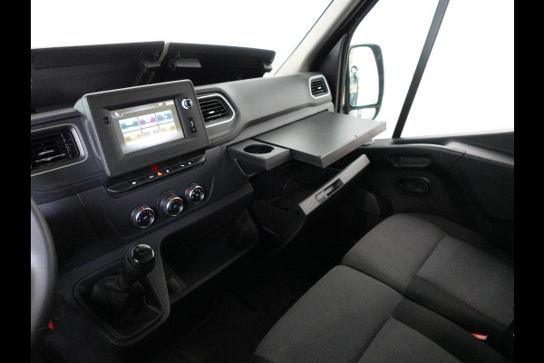 Renault Master 135PK L2H2 Work Edition Airco Cruise Control Camera Navigatie Parkeersensoren Trekhaak