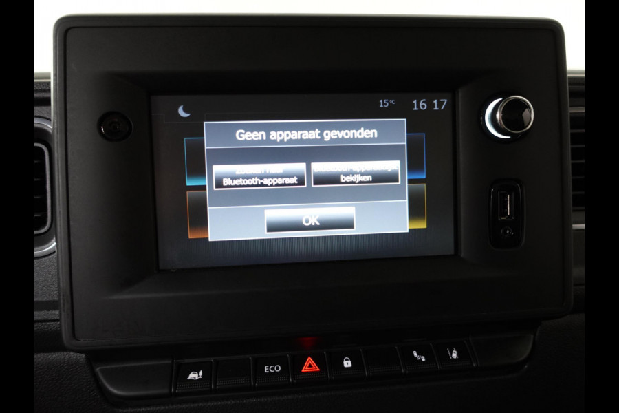 Renault Master 135PK L2H2 Work Edition Airco Cruise Control Camera Navigatie Parkeersensoren Trekhaak