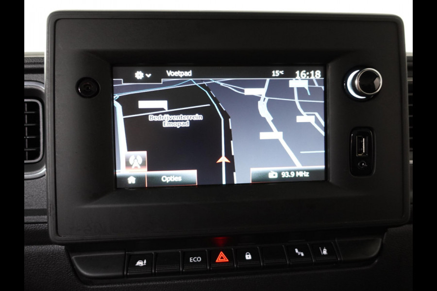 Renault Master 135PK L2H2 Work Edition Airco Cruise Control Camera Navigatie Parkeersensoren Trekhaak