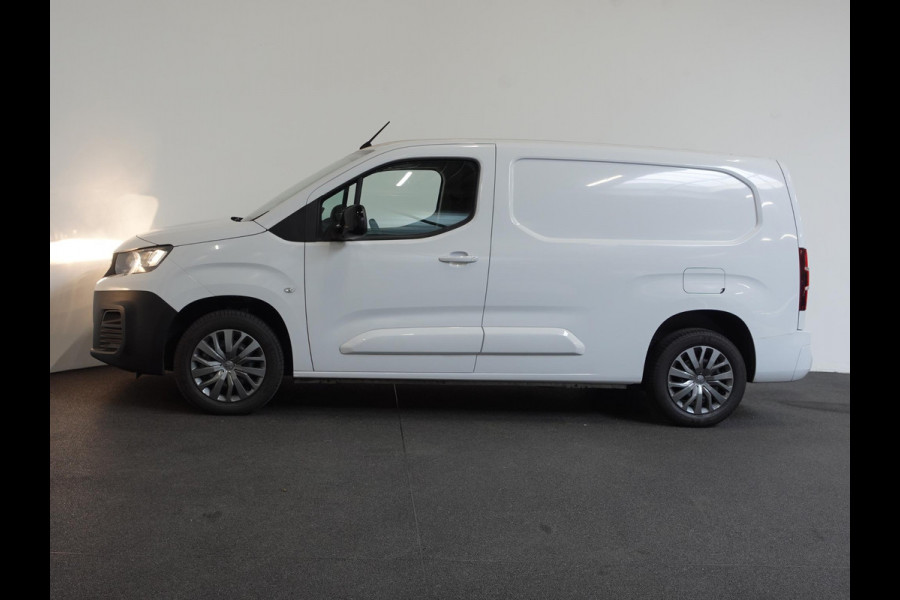 Peugeot Partner 1.5 BlueHDi 100pk L2 Trekhaak Navigatie Airco Apple Carplay Cruise Control 3-Zits Euro6