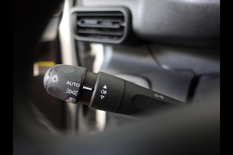 Peugeot Partner 1.5 BlueHDi 100pk L2 Trekhaak Navigatie Airco Apple Carplay Cruise Control 3-Zits Euro6