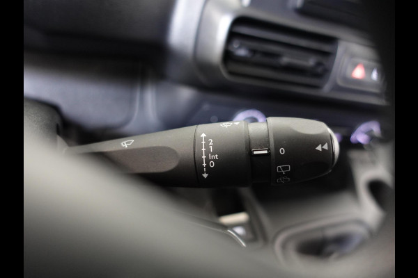 Peugeot Partner 1.5 BlueHDi 100pk L2 Trekhaak Navigatie Airco Apple Carplay Cruise Control 3-Zits Euro6