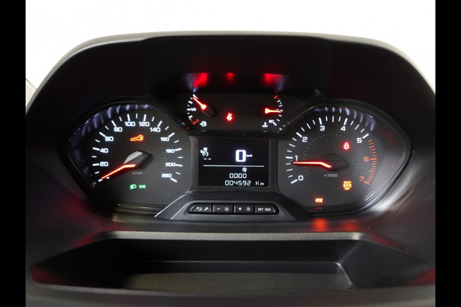 Peugeot Partner 1.5 BlueHDi 100pk L2 Trekhaak Navigatie Airco Apple Carplay Cruise Control 3-Zits Euro6