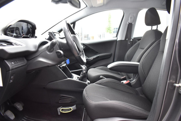 Peugeot 208 1.2 PureTech Blue Lease Executive | Navi | Cruise | Incl. garantie
