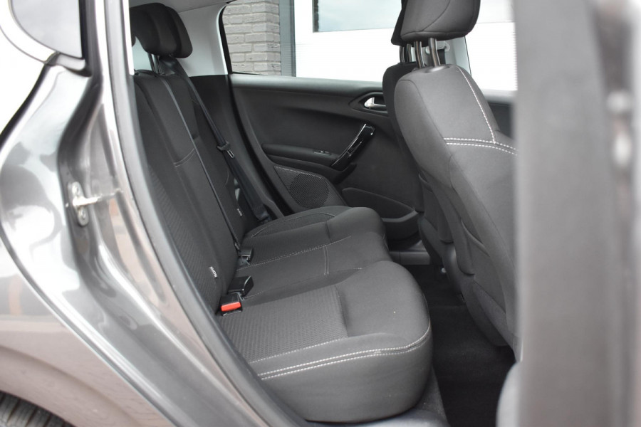 Peugeot 208 1.2 PureTech Blue Lease Executive | Navi | Cruise | Incl. garantie