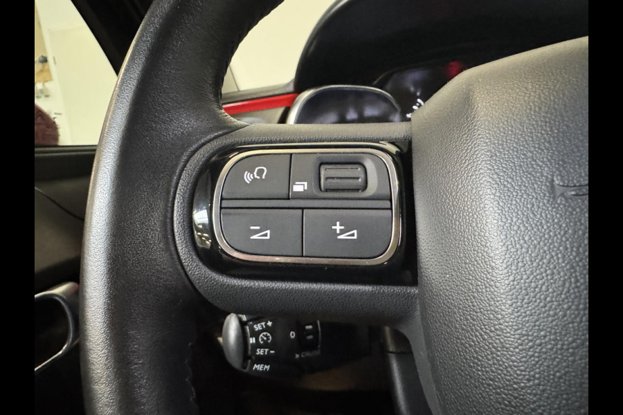 Citroën C3 1.2 PureTech Shine Navigatie Climate control Parkeersensoren