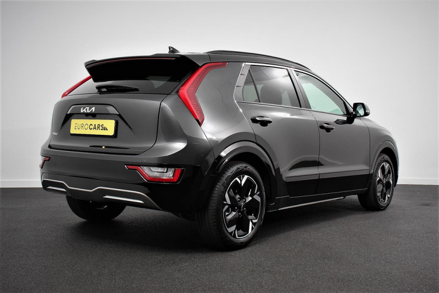 Kia Niro EV DynamicPlusLine 64.8 kWh | DEMO ! | Navigatie Half Leder Schuif-kantel dak Electrisch bedienbare achterklep DAB Led Camera Extra Getint Glas Lichtmetalen Velgen