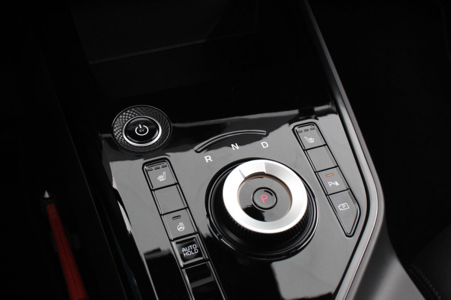 Kia Niro EV DynamicPlusLine 64.8 kWh | DEMO ! | Navigatie Half Leder Schuif-kantel dak Electrisch bedienbare achterklep DAB Led Camera Extra Getint Glas Lichtmetalen Velgen