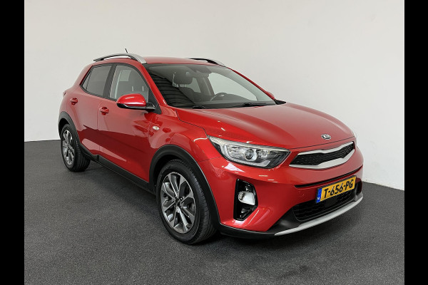 Kia Stonic 1.0 T-GDi 120PK DynamicPlusLine Navigatie Apple Carplay/Android Auto Cruise Control Stoel/Stuurverwarming Privacy Glass Parkeersensoren