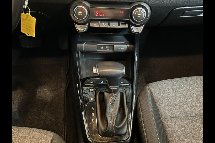 Kia Stonic 1.0 T-GDi 120PK DynamicPlusLine Navigatie Apple Carplay/Android Auto Cruise Control Stoel/Stuurverwarming Privacy Glass Parkeersensoren
