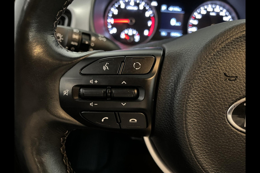 Kia Stonic 1.0 T-GDi 120PK DynamicPlusLine Navigatie Apple Carplay/Android Auto Cruise Control Stoel/Stuurverwarming Privacy Glass Parkeersensoren